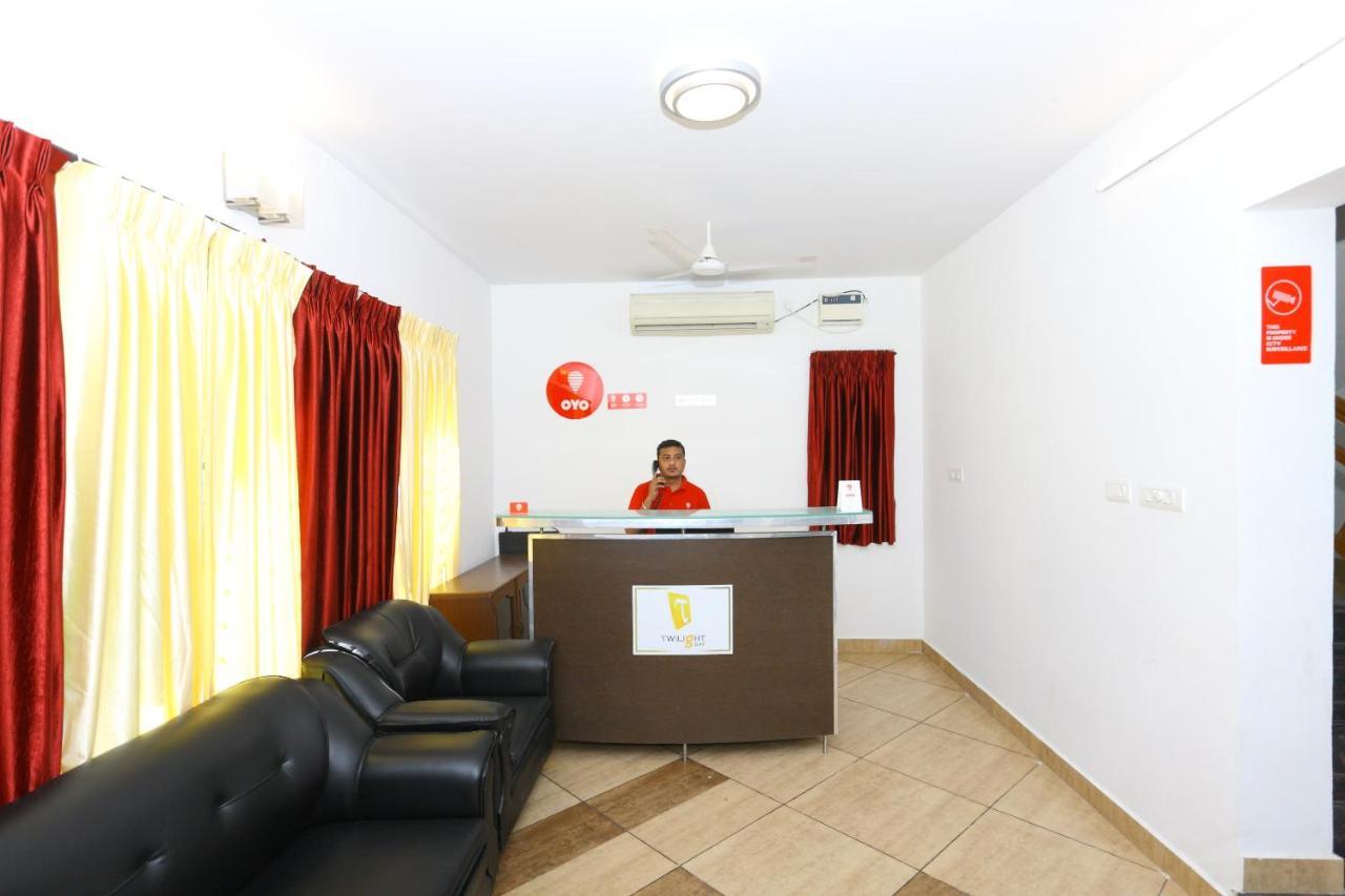 Hotel Capital O Twilight Bay à Chennai Extérieur photo