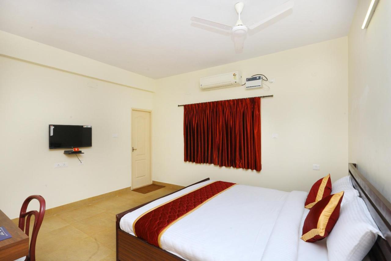 Hotel Capital O Twilight Bay à Chennai Extérieur photo